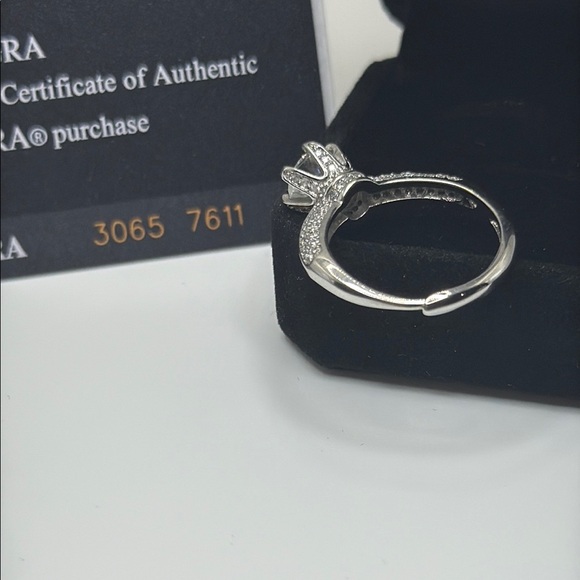 Adjustable 1ct Genuine Moissanite Ring - Picture 5 of 12